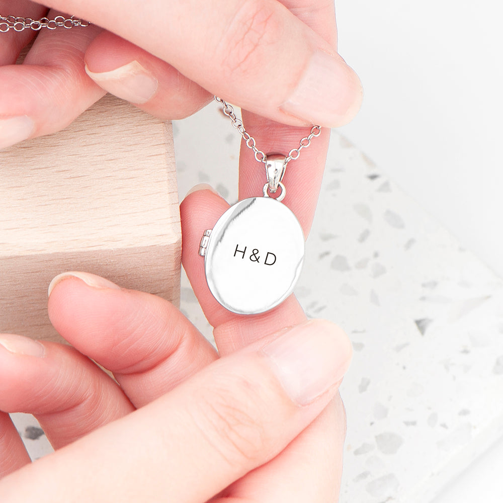 Personalised Oval Photo Locket Necklace | Custom Gift for Her | Wonder Gifts