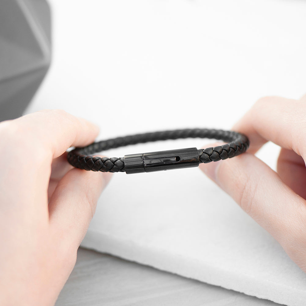 Wonder Gifts Men's Personalised Black Italian Leather Woven Bracelet